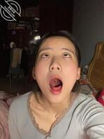 借表姐平板偷看相册发现表姐的另一面,好想内射表姐,有大神可以支支招吗2