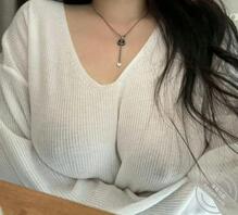 18岁 大胸妹，想开学前被破处。

假期也没有多少哥哥调教我啊，很没意思1