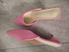 老婆的骚鞋，喜欢哪个