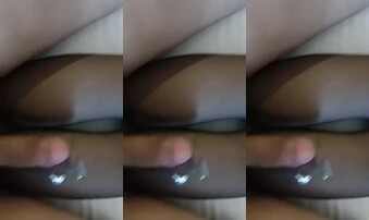 黑丝足交摩擦真舒服