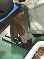 偷拍女同学的白袜骚腿