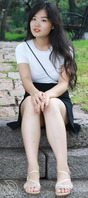 微胖妹妹微微走光骚内内