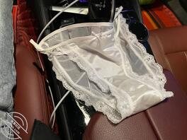 乱伦亲姐的有嘛.好想操姐姐的小骚逼大家一起分享交流经验1