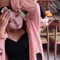 第一个骚，还是第二个骚0