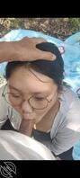野战颜射骚逼坦克学生妹一碰就出水干的哇哇叫，射在脸上是格外刺激1