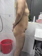 老婆洗澡拍几张感觉好多点评1