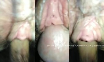 让你看看内射小骚逼