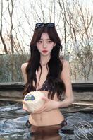 美女本人投稿，a罩杯女研究生，有喜欢的吗？可评价羞辱，她会看，喜欢的可约2