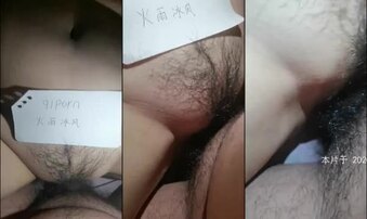 （文字验证）孩子在旁边动作清点