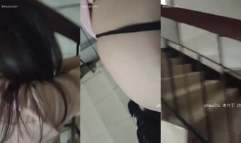 办公楼楼梯间做！