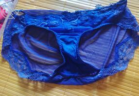 爽射妈妈的骚内裤2