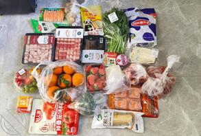 和老婆一起灌醉小姨子