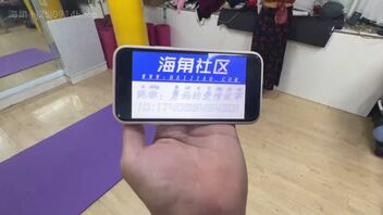 【真实乱伦】瑜伽馆事件 老A8上位摸儿子乳头忘情摇晃 怒含儿子鸡巴