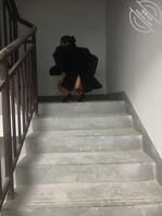 光屁股人妻的工地露出