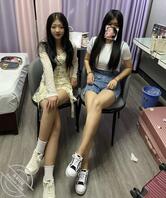 楚雄两个骚货有认识的没1