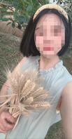 
帮表姐收内衣撸啊撸，在衣柜发现她的另一面！好想干她(附聊天记录)1