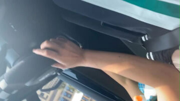 [原创] 人妻开车载我去她家，还说不要把她搞死了，对白精彩