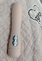 偷偷进入老妈的房间 居然有收获0