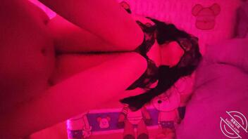 【真实原创】大哥去外地出差，晚上我去找嫂子玩，嫂子叫声真棒，听声可射2