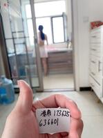 姐，我是姐夫。醉态中终于把鸡巴在KTV里面放入亲姐嘴里，无套亲姐0