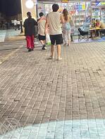 附近搬来一个女的 内裤真骚 还多