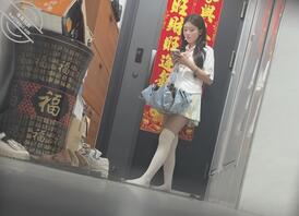 尾随JK小姐姐打胶，挺可爱的有视频