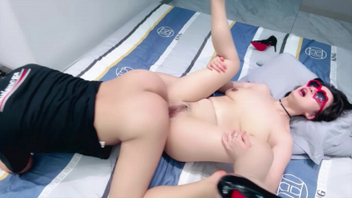 淫语不停的东北音肉丝高跟熟女&ldquo;我喜欢偷情！喜欢背着你们媳妇操我！&rdquo;