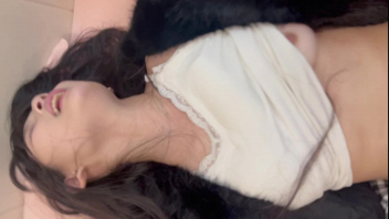 暴力猛肏大二空乘极品妹子，操出大量淫水