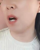 大家鉴定一下，看看阿姨的骚逼跟屁眼被多少人干过？？？1