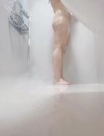 浴室偷拍19岁女儿七分钟完整版2