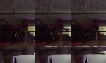 跟女友在情趣酒店情趣椅上做爱3