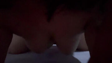 跟老公做爱，偷偷给我拍视频