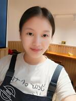 漏脸，老婆幼儿园上班时候的照片，不知道有没有兄弟操过？现在还有没想操的1