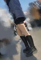 校园跟拍光腿神器长靴女大（露脸）2