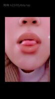 接孩子放学前看下你骚老婆的逼