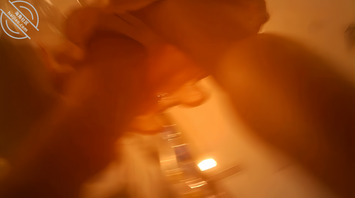 原创抄底：粉色连衣裙裙细腿美女0