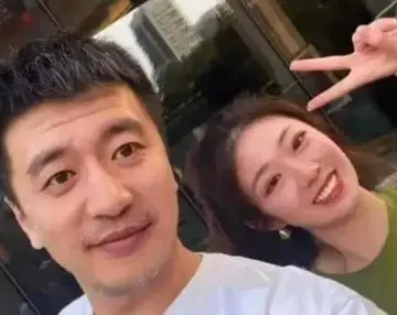 著名考研导师 张雪峰 出轨苏州小女友 送百万分手费赠190万豪车 女方自曝被包养真相 性爱视频全网流出！(真假自辨)