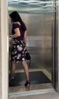 绝美人妻的性感闺蜜