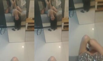 对着镜子干小骚货