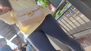 真实偷拍紧身瑜伽裤第五部（3）