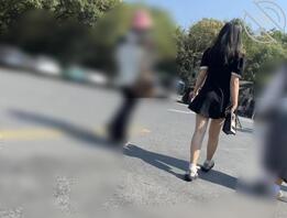 偷拍大学生美腿第二弹0