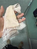 2.去表姐家吃饭偷闻表姐换下来的内裤1