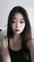 这样的小骚货该怎么玩，评论区讨论讨论，有眼熟认识的没，可以猜一下0