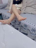 肛塞都这么痛,要是鸡吧插进去要痛死0