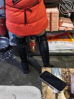 原创骚母狗早餐店老板的骚长筒靴。0