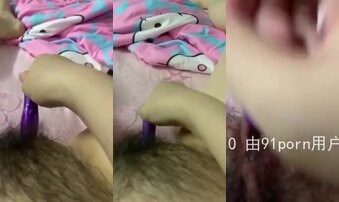 骚货张艳妃自慰视频