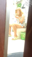 朋友女儿又又又在卫生间自慰0