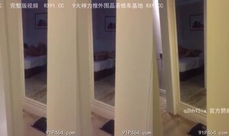 （出各种大神合集）躲在门口看老婆被内射