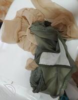 今天来姑姑家 翻了翻姑姑的衣柜 大家看看怎么样0