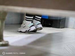 女大厕所持续偷拍0